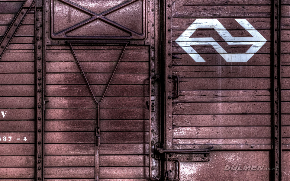 Railroad cargo carriage